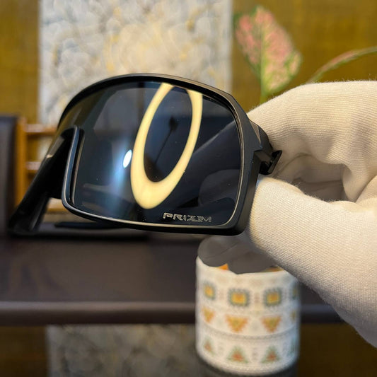 Sutro Black Colour High Quality Unisex Sports Sunglass