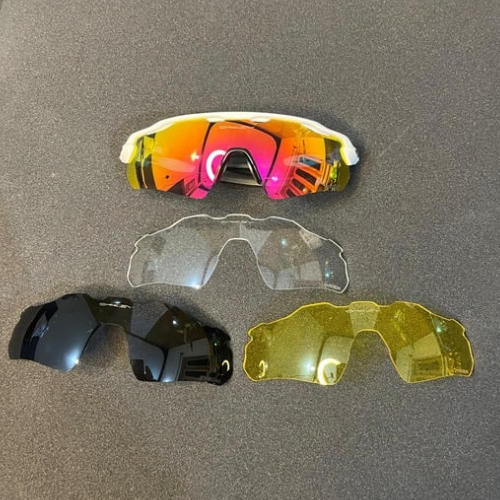 Att. Radar Mercury White With 3 Attachment Lens Unisex High Quality Sports Sunglasses