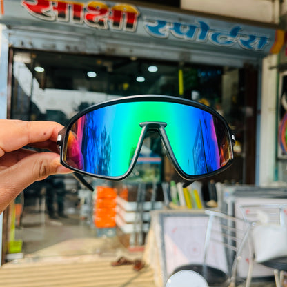 Latch Panel Sunglasses - Prizm Green Black