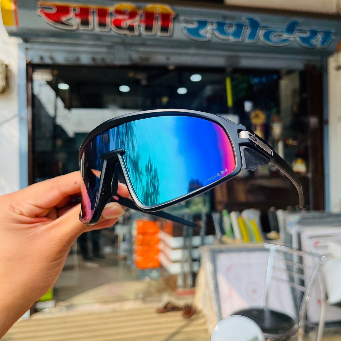 Latch Panel Sunglasses - Prizm Green Black