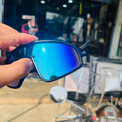 Latch Panel Sunglasses - Prizm Blue Black