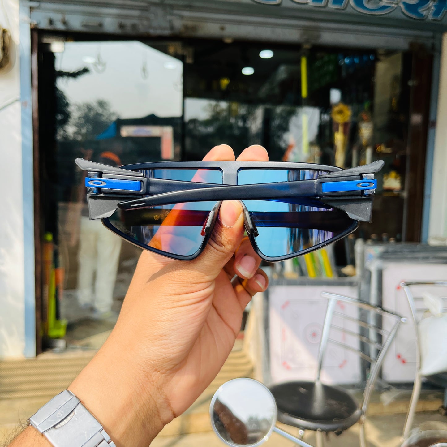 Latch Panel Sunglasses - Prizm Blue Black