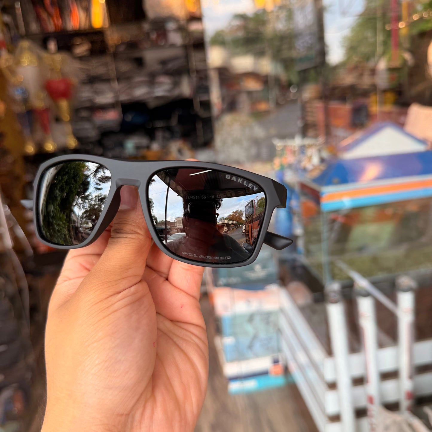OAKLEY Polarised TO4914 All Black Premium Sunglasses