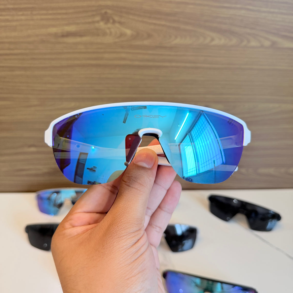 Corridor White Blue Colour High Quality Unisex Sports Sunglass
