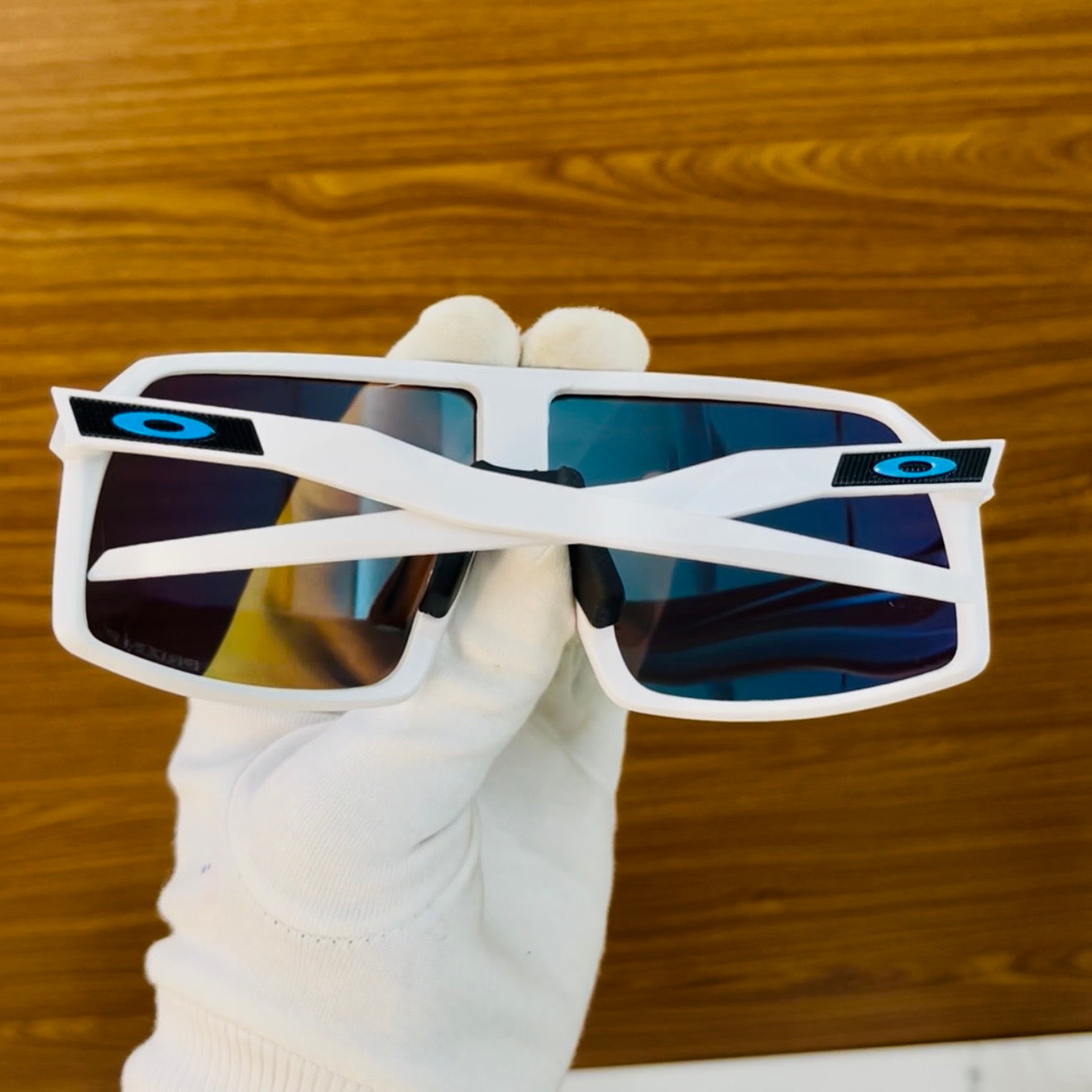 Sutro White Blue Colour High Quality Unisex Sports Sunglass