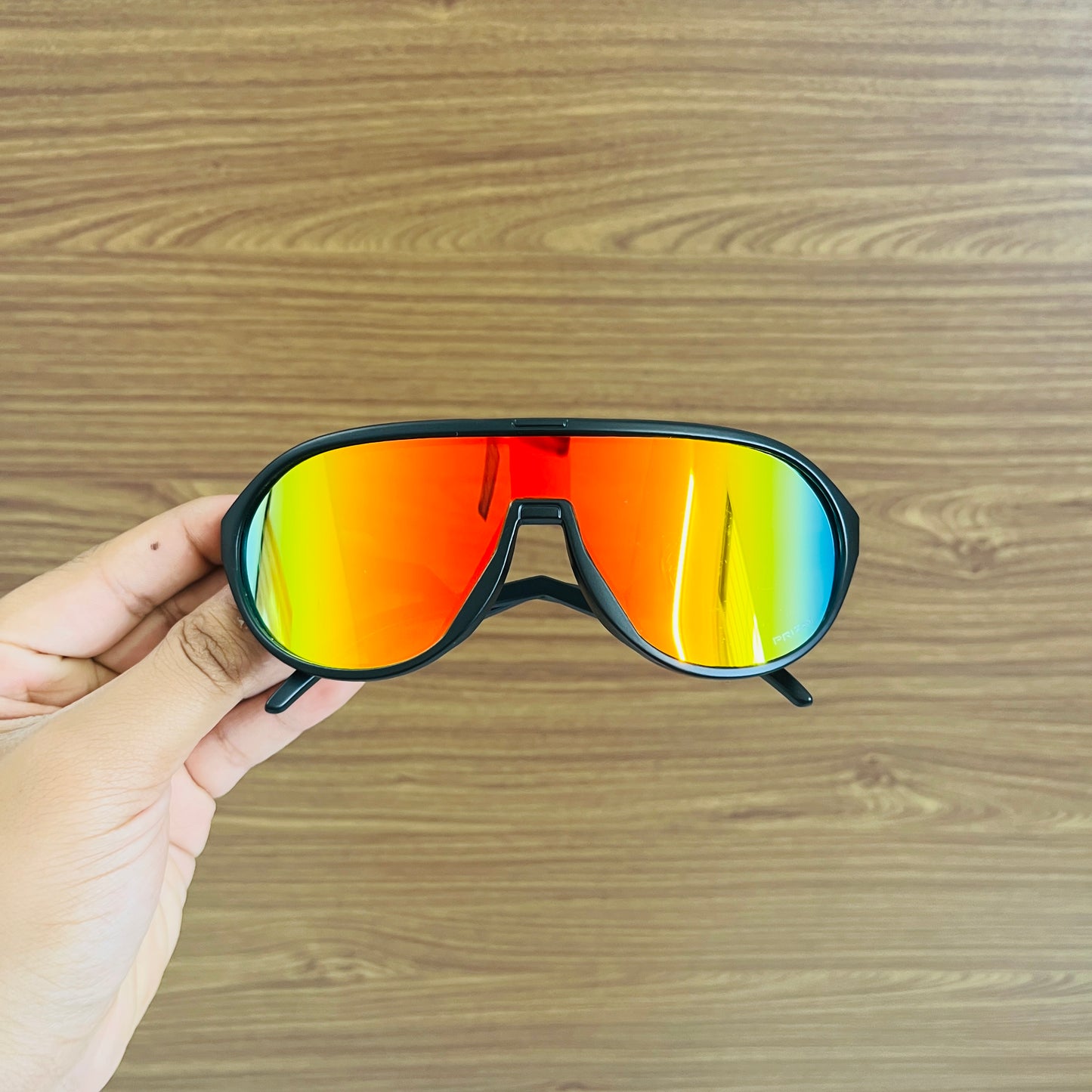 Full Frame Black Golden Colour New High Quality Premium Unisex Sports Sunglass