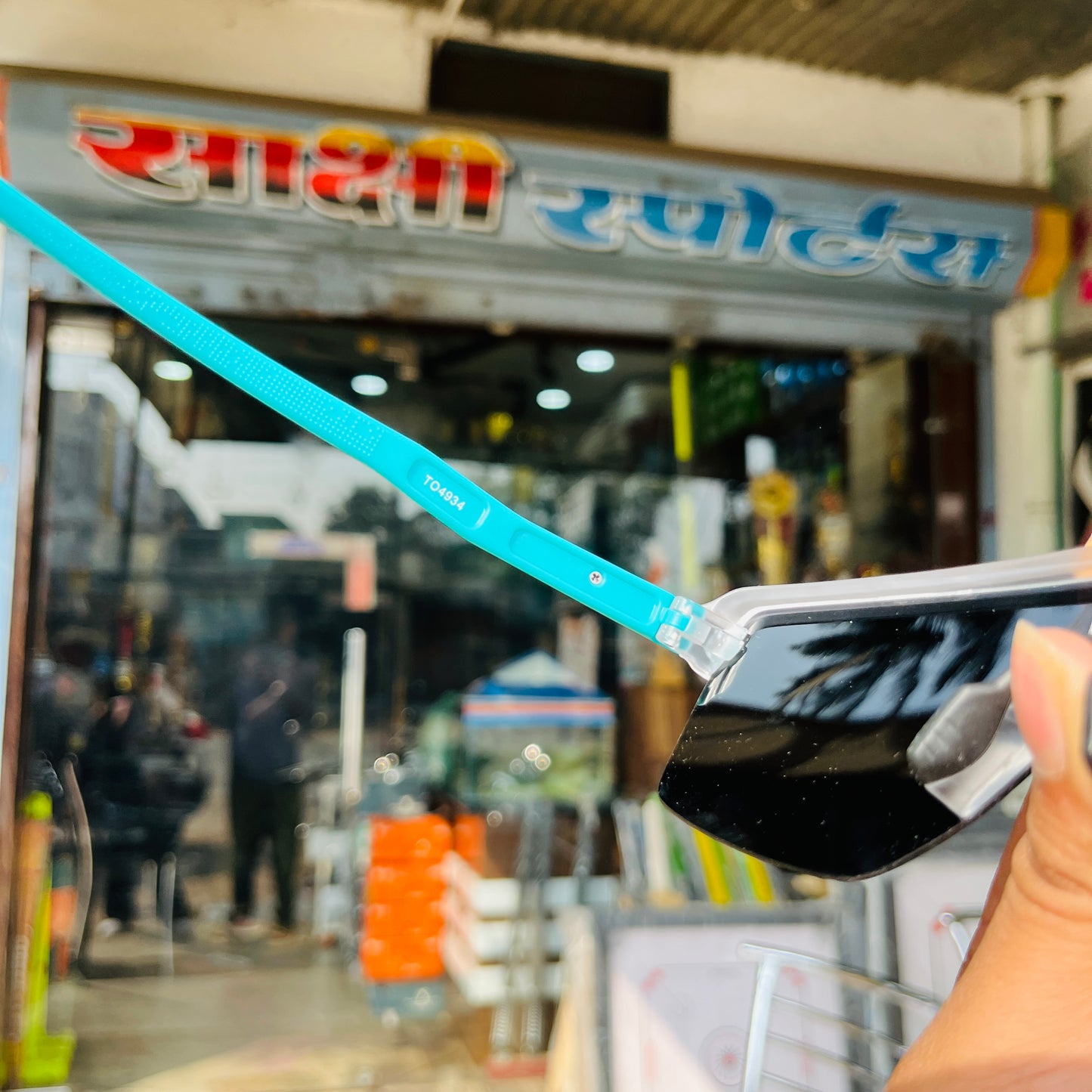 Corridor Black-Blue Colour High Quality Unisex Sports Sunglass