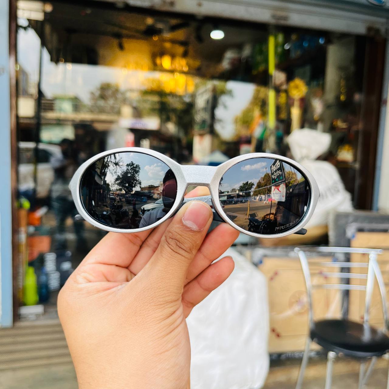 Sliver Black Colour Eye Jacket Redux – Oval Shape Sports Sunglasses