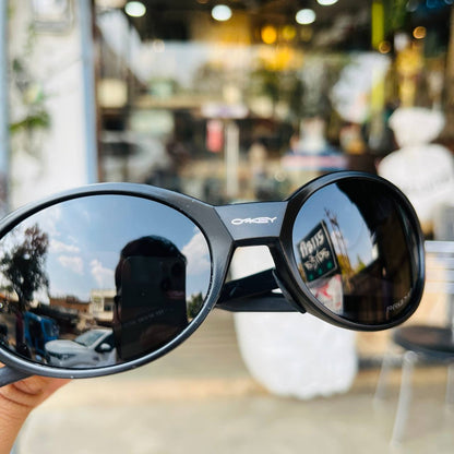 Matt Black Eye Jacket Redux – Oval Shape Sports Sunglasses