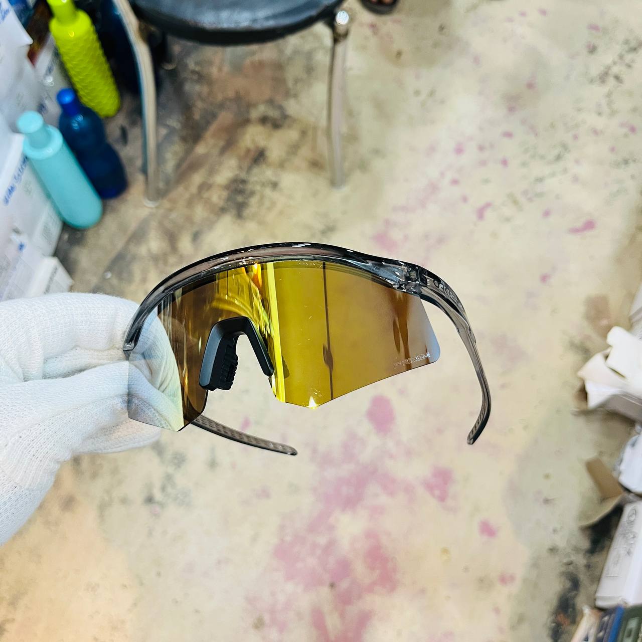 Hydra Trans Gold Premium Unisex Sports Sunglass