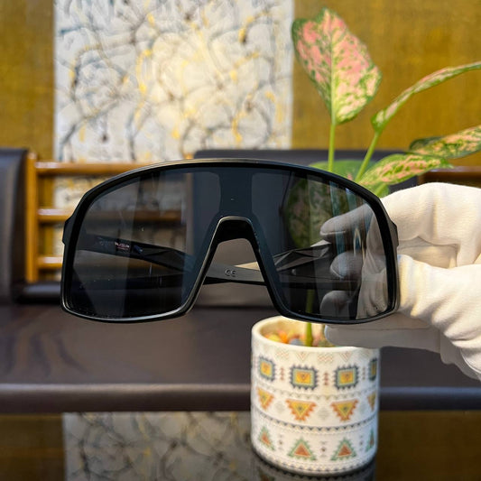 Sutro Black Colour High Quality Unisex Sports Sunglass